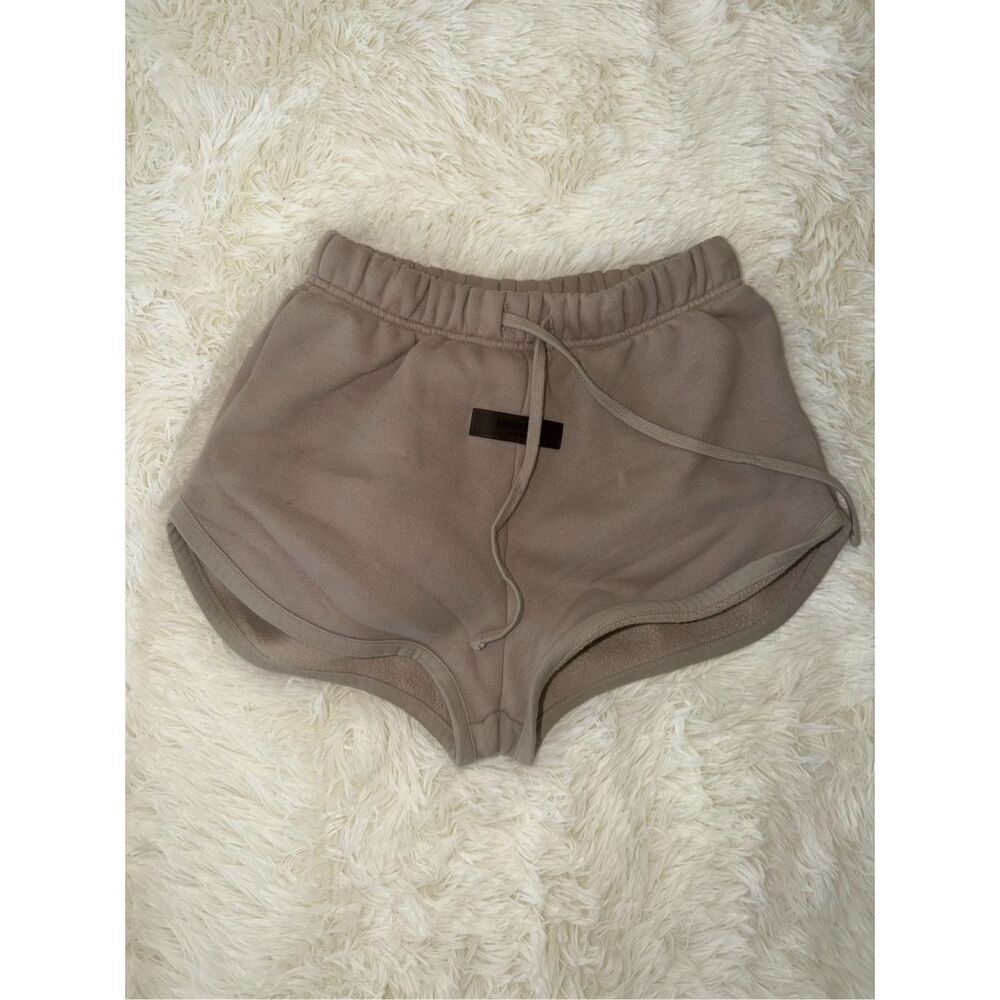 ESSENTIALS size XS shorts women